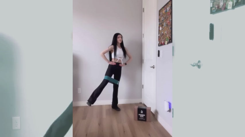 Deluxe High-Protein Snack Box, Organic, Non-GMO Bars, Nuts, Jerky & More